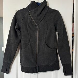 Lululemon Women’s Gray Asymmetrical Zip Jacket - GC - Size 6